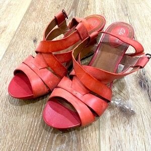Clarks red wedges